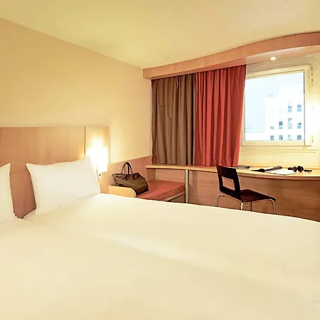 Ibis Lille Lomme Centre Hotel Exterior photo